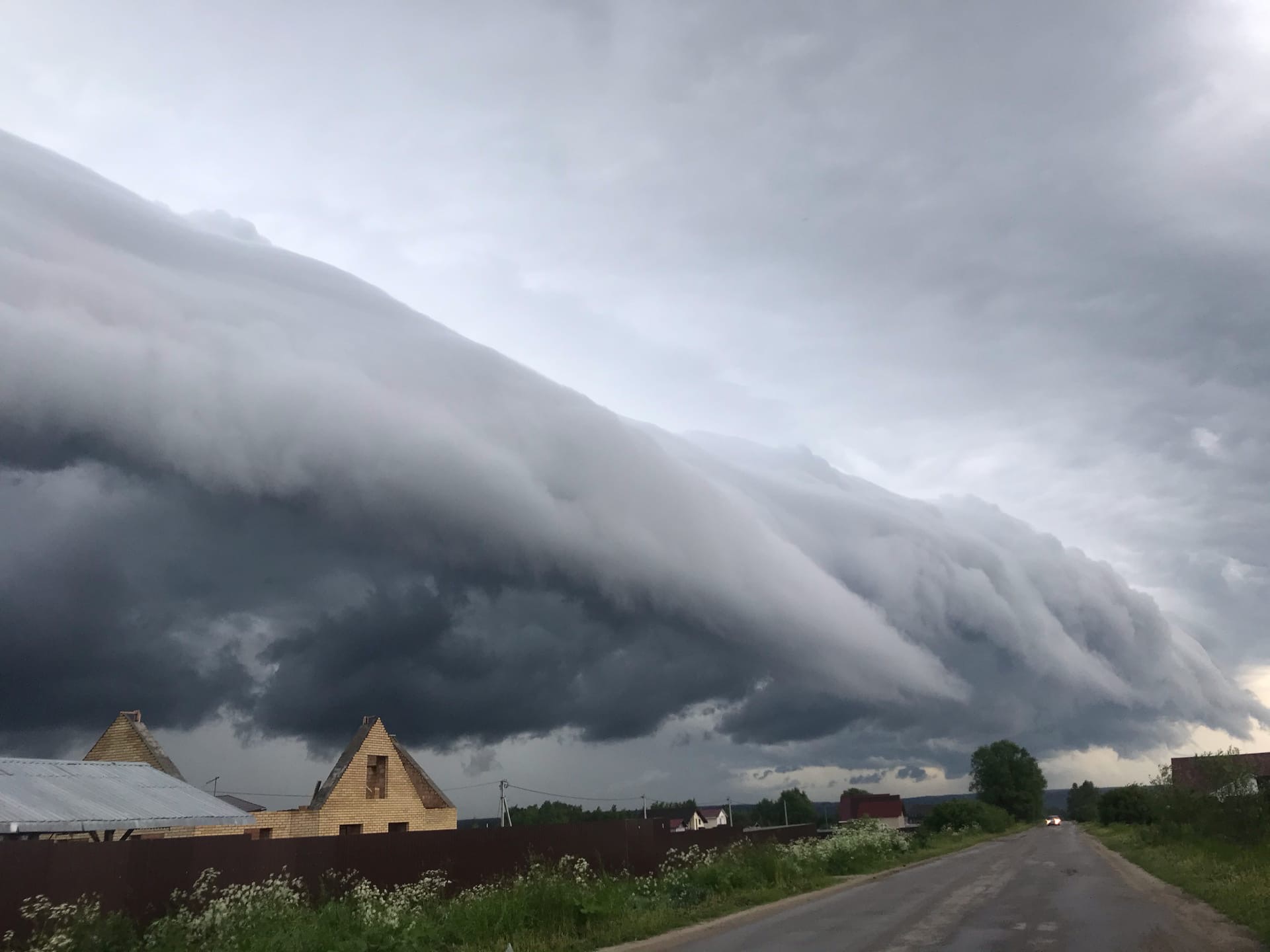 Гроза. Молния в небе скачать фото обои