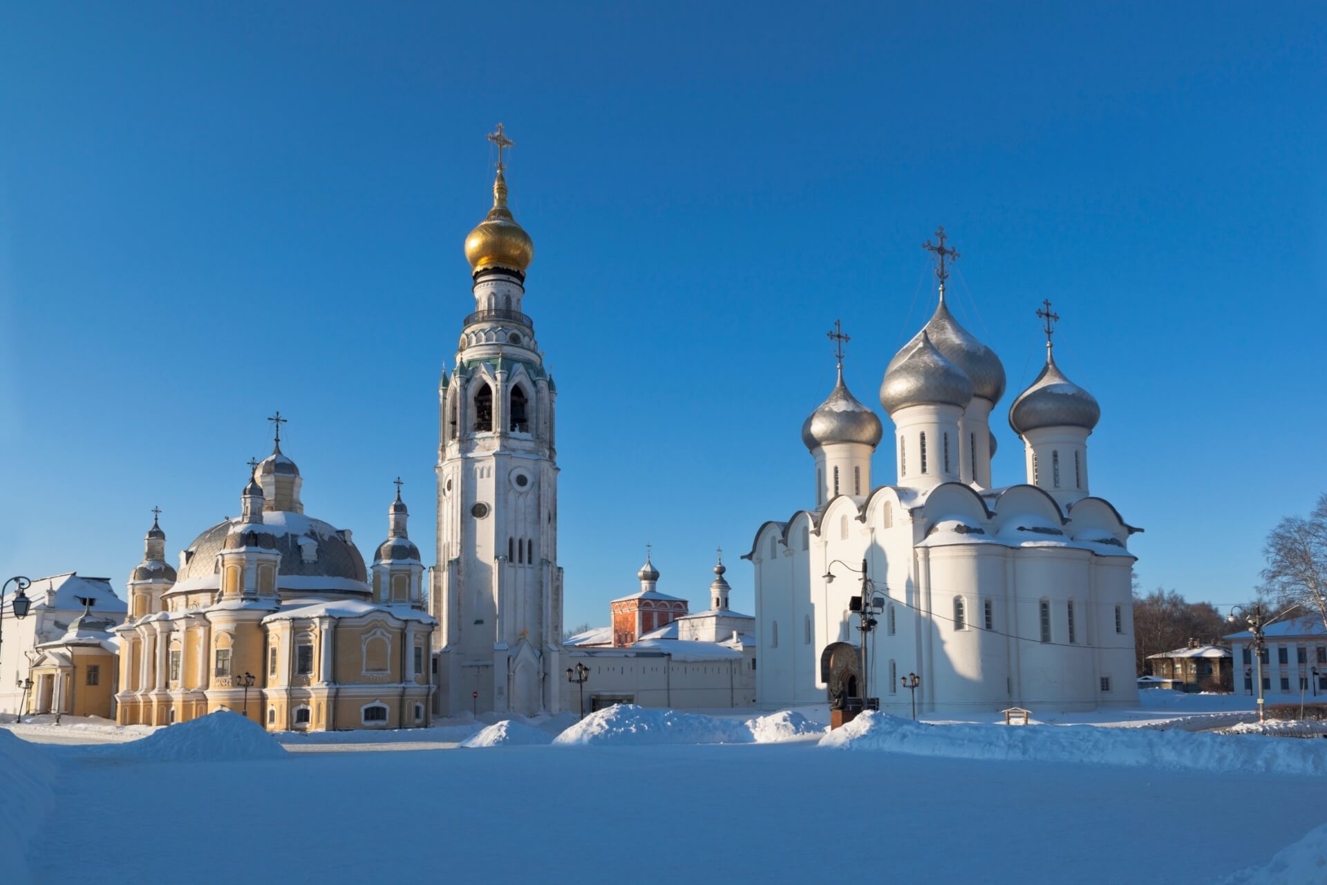 Десять самых интересных памятников